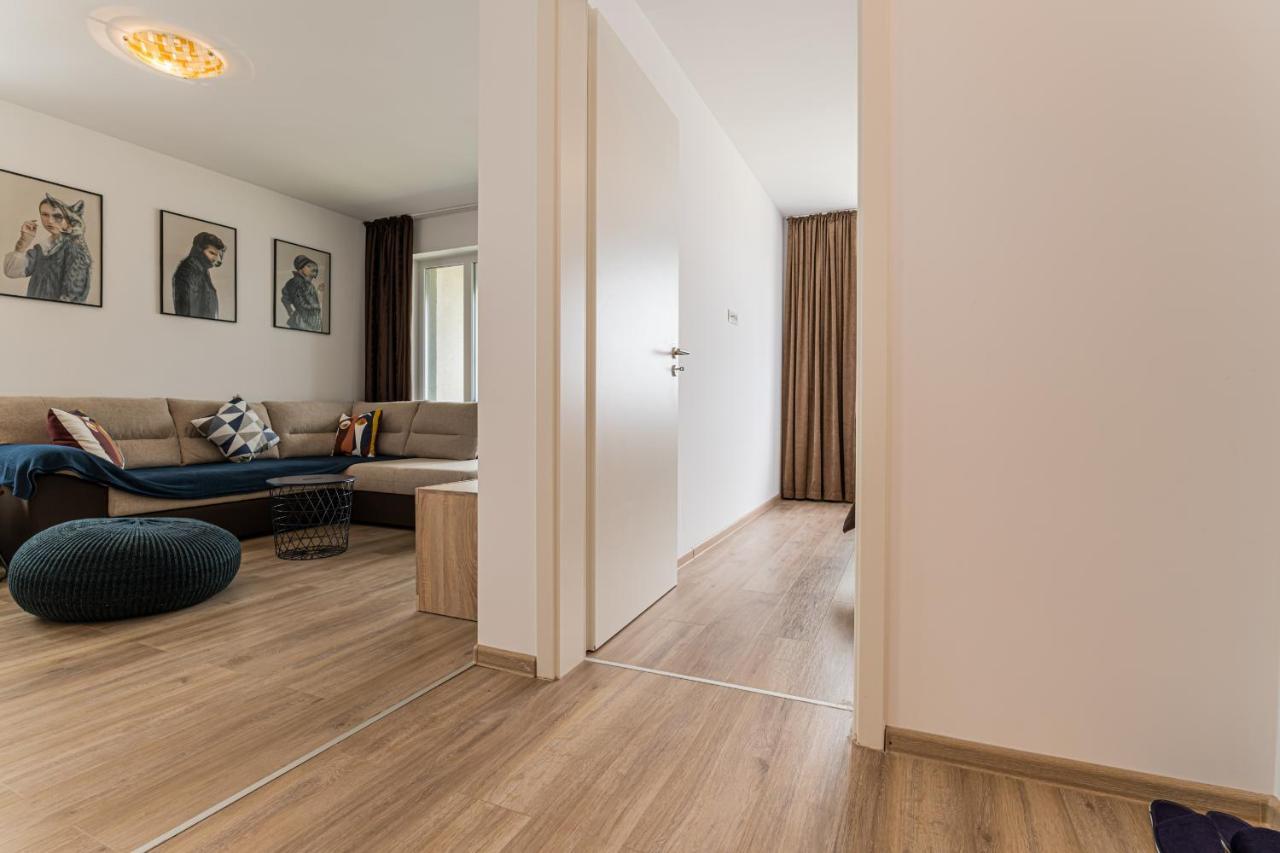 Coresi Modern Apartment Braşov Exterior foto